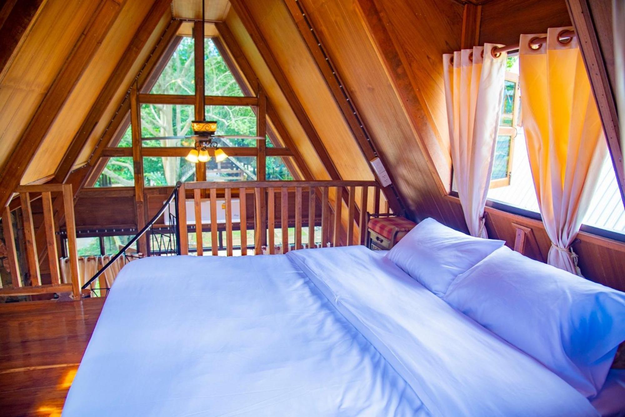 فندق Ban Kaew Mo Ra Glamping & Restaurant Pang Mapha المظهر الخارجي الصورة